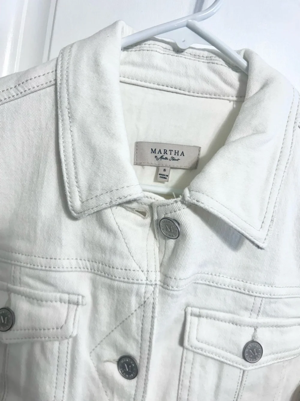 Martha Stewart White Denim Jacket - Picture 6 of 7